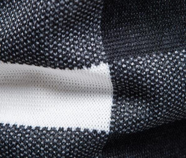 Men's Zipper Plaid Stand Collar Pullover Sweater