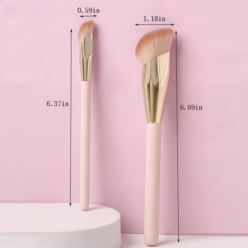 Angled Concealer Brush for Under Eye, Nose Contour, Bronzer