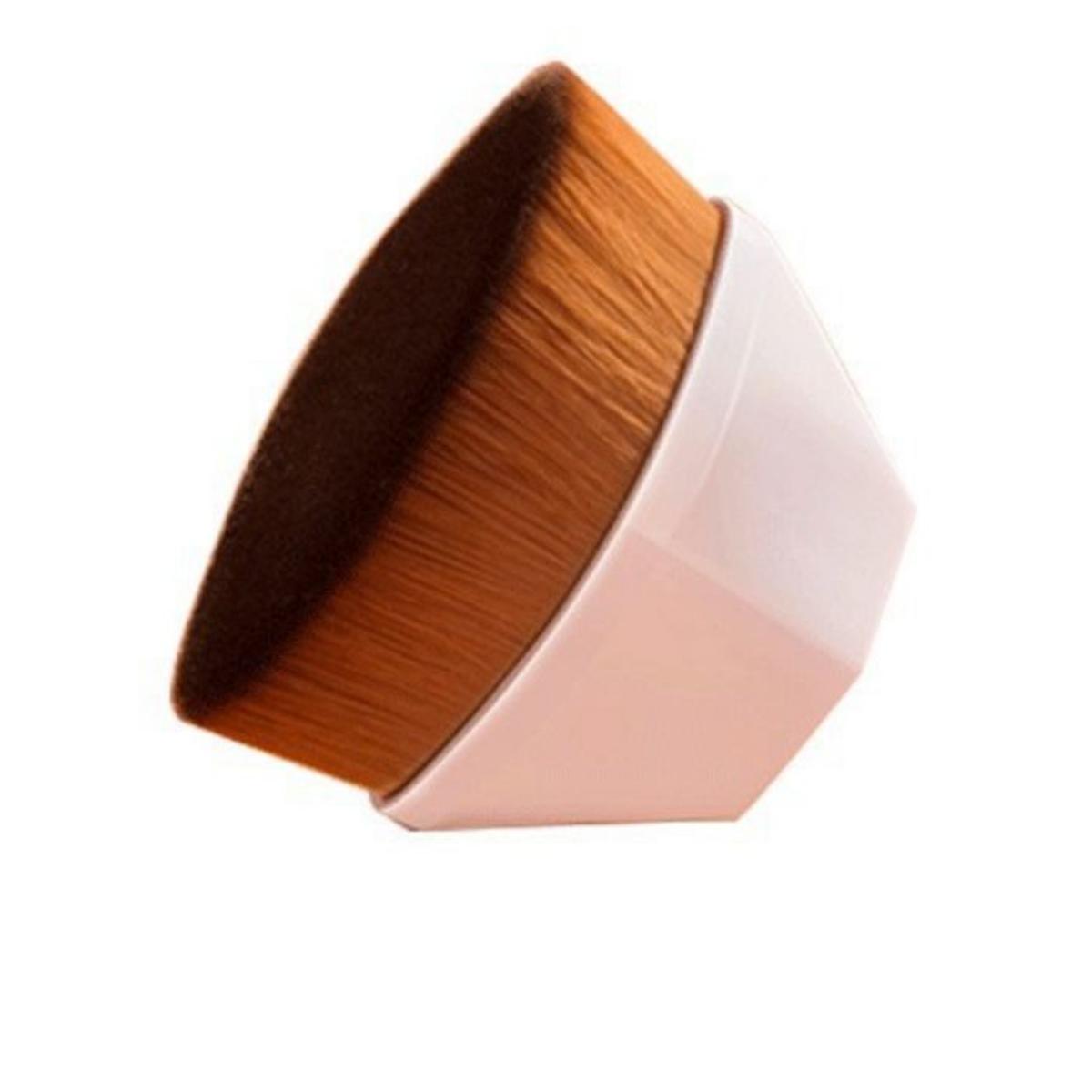 Traceless Petal Foundation Brush