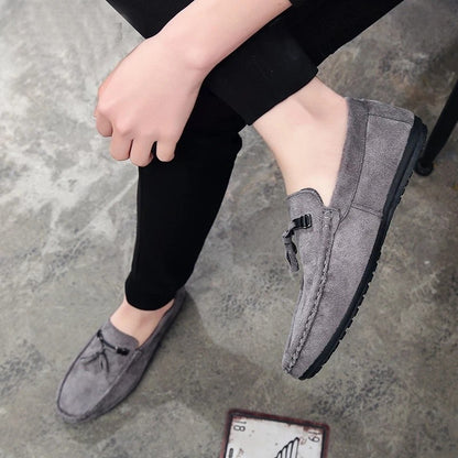 Fashion Black Red Shoes for Men Driving Moccasin Soft Comfortable Flock Mens Loafers Slip-On Male Shoes Flats Men Casual Shoes