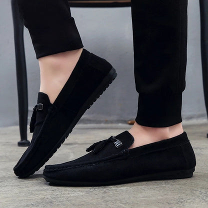 Fashion Black Red Shoes for Men Driving Moccasin Soft Comfortable Flock Mens Loafers Slip-On Male Shoes Flats Men Casual Shoes