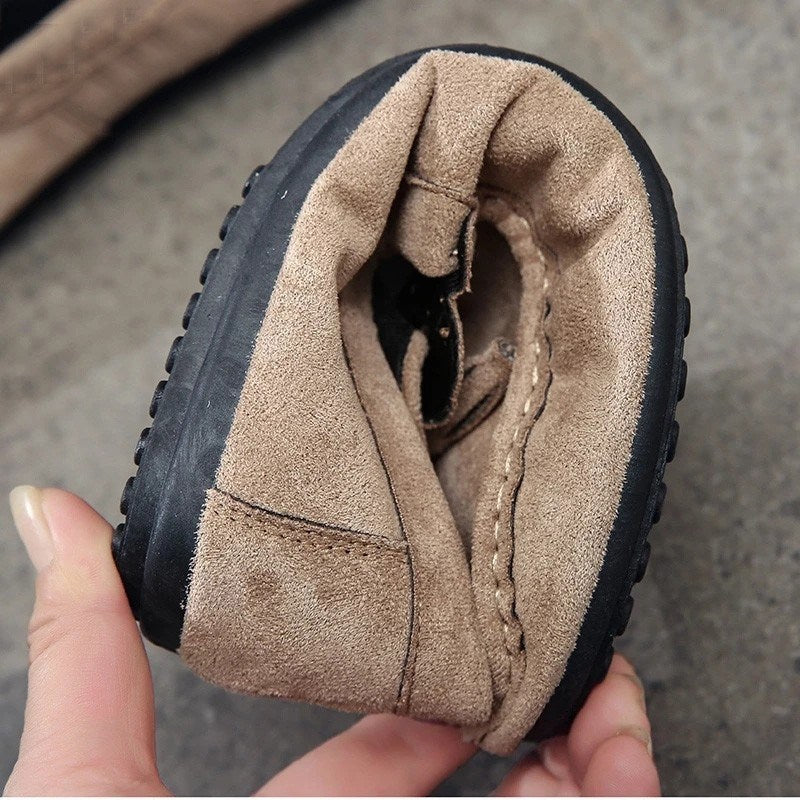 Fashion Black Red Shoes for Men Driving Moccasin Soft Comfortable Flock Mens Loafers Slip-On Male Shoes Flats Men Casual Shoes