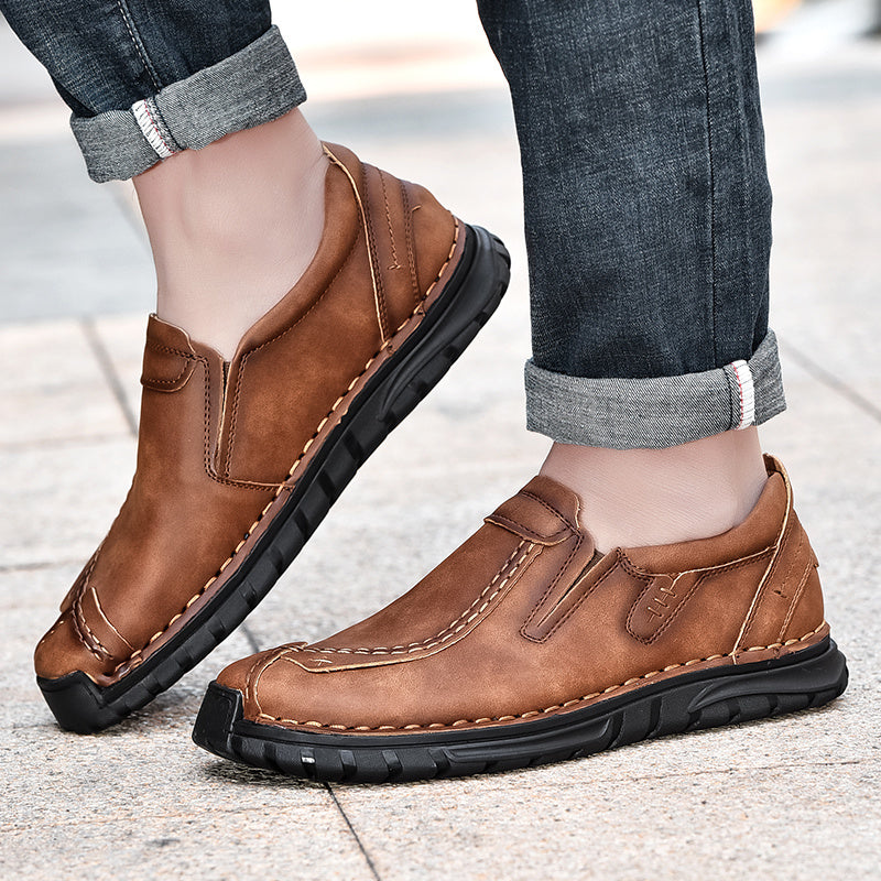 Men Casual Shoes Brand 2022 Fashion Mens Loafers Moccasins Breathable Slip on Driving Shoes Men Sneakers Plus Size 38-46
